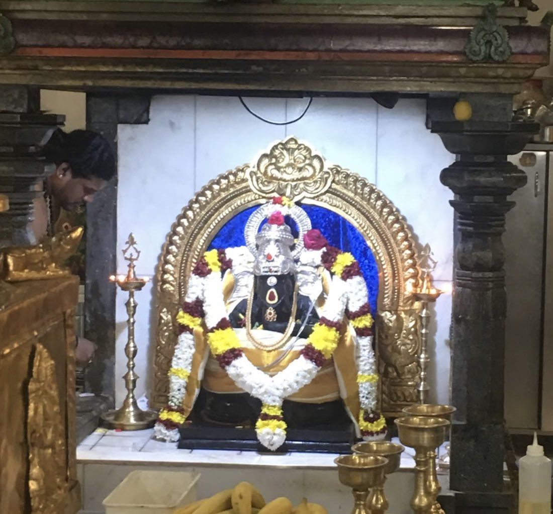 Sri Manika Vinayakar Alayam Temple, Paris, France