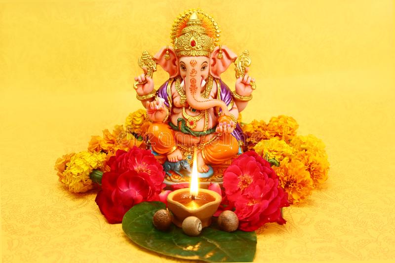 15 Special Ganesha Mantras: Sacred Chants for Blessings