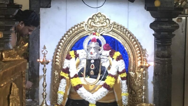 Sri Manika Vinayakar Alayam Temple, Paris, France